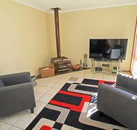 Relax and Unwind in Badgee - Accommodation Port Macquarie