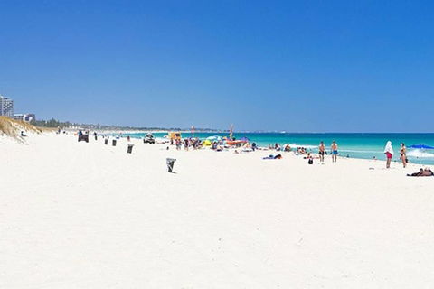 Relax Where The River Meets The Ocean - Accommodation Port Macquarie 2