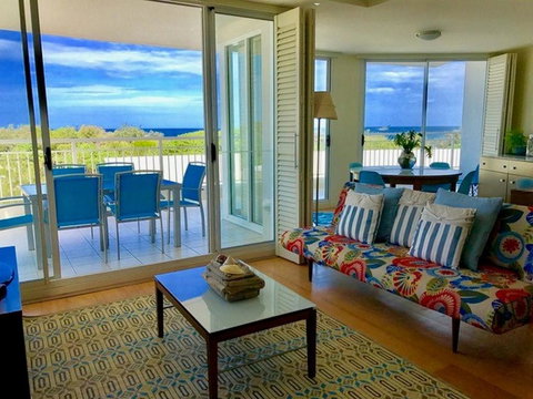 RESORT OCEAN FRONT SUITE 2222 - Accommodation Port Macquarie 0