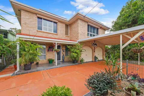 Riverside Haven - Boating, Fishing, Beach, Cafes In Walking Range - Accommodation Port Macquarie 0