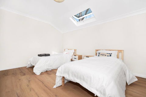 Riverwood Bright 3 Bedroom House With Parking - Accommodation Port Macquarie 1