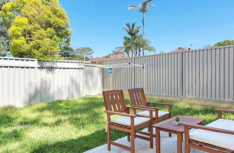 Riverwood Bright 3 Bedroom House With Parking - Accommodation Port Macquarie 0