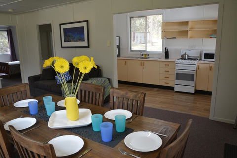 Robinsons Cabin - Accommodation Port Macquarie 3