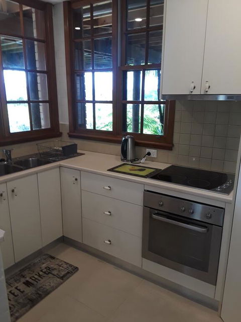 Rockwall Avoca Beach - Accommodation Port Macquarie 3