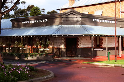 Rose & Crown Hotel - Accommodation Port Macquarie 0