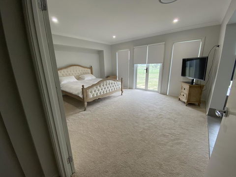 Rosehill Vines - Accommodation Port Macquarie 1