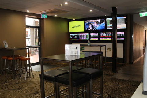 Royal Hotel Orange - Accommodation Port Macquarie 2