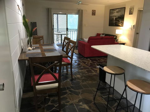 Royal Palm Cottage, Entire Two Bedroom 2 Bathroom House With Pool - Accommodation Port Macquarie 1