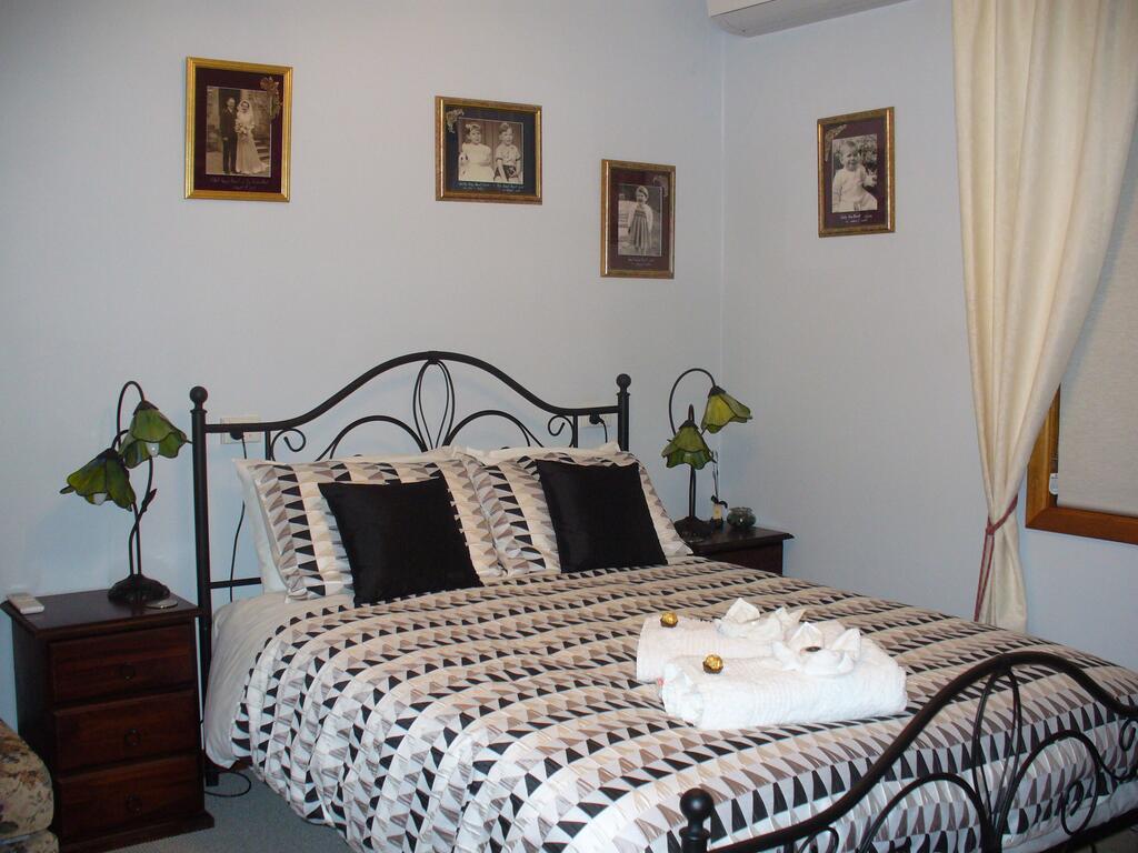 Blanchetown SA Accommodation Port Macquarie
