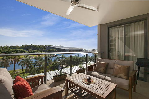 Saltwater Suites - 1,2 & 3 Bed Waterfront Apartments - Accommodation Port Macquarie 2