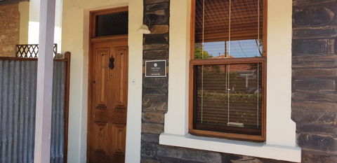 Salty Eyre Glenelg - Accommodation Port Macquarie 3
