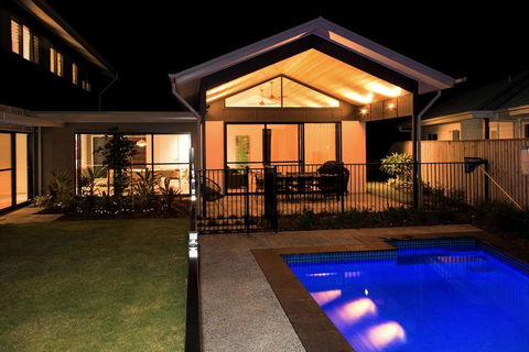 Salty Lark Beach House - Accommodation Port Macquarie 2