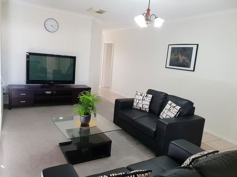 SAN Mateo - Accommodation Port Macquarie 1