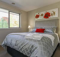 Sanctuary Close - Accommodation Port Macquarie