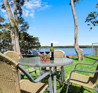 Sanctuary on the Bay - fish or kayak from the yard - Accommodation Port Macquarie