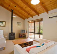 Sandhurst Escape 2-17 - Accommodation Port Macquarie