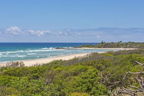Sandpiper Beach Front House - Accommodation Port Macquarie 2