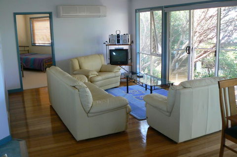 Sandy Point Beach Escape 1 Bedroom Apartment - Accommodation Port Macquarie 3