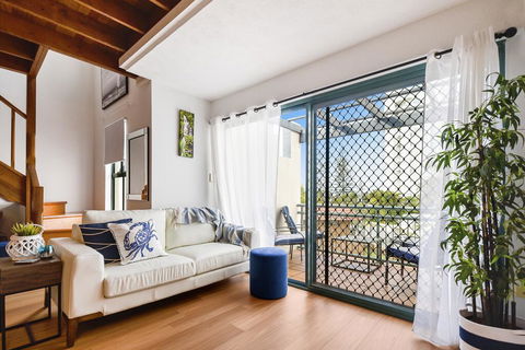 Santa Fe By The Broadwater - Accommodation Port Macquarie 3