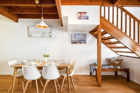 Santa Fe By The Broadwater - Accommodation Port Macquarie 1