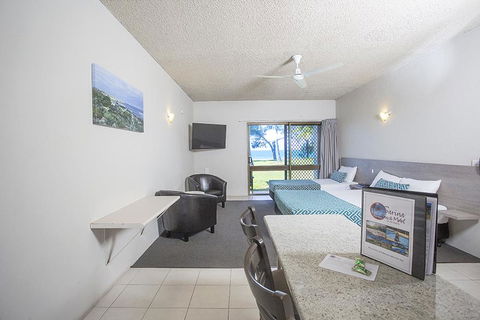 Sarina Beach Motel - Accommodation Port Macquarie 3
