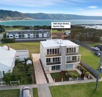 SEA NOOK - seconds from the beach - Accommodation Port Macquarie