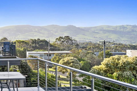 SEA SPECTACULAR - Seconds From The Beach! - Accommodation Port Macquarie 1