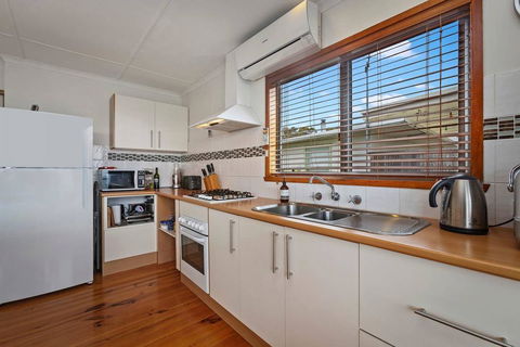 SEA URCHIN - Beautiful Skenes Creek Home - Accommodation Port Macquarie 3