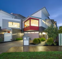 Sea View Luxury Beachfront - Accommodation Port Macquarie
