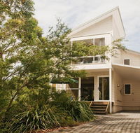 Sea Whispers - a real native outlook - Accommodation Port Macquarie