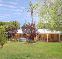 Seabreeze House - So Close to the Beach - Accommodation Port Macquarie
