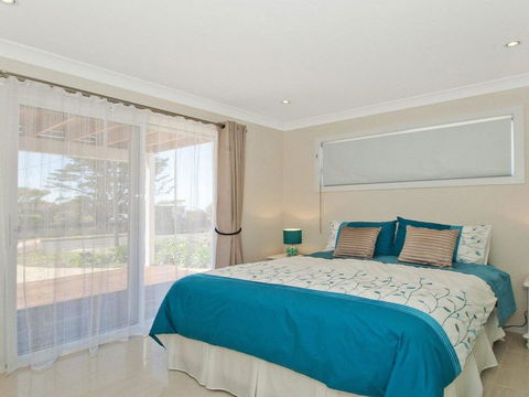 Seacluded - Plenty Of Room For Everyone - Accommodation Port Macquarie 1