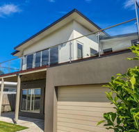 SEAL HAVEN - centrally located modern home - Accommodation Port Macquarie