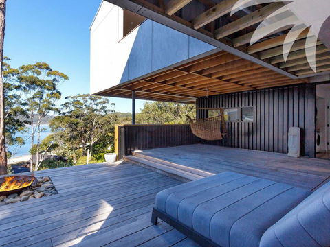 Seashells Lakeside Holiday Perfection - Accommodation Port Macquarie 0
