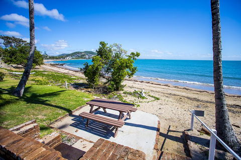 Seaspray Waterfront Holiday Units - Accommodation Port Macquarie 2