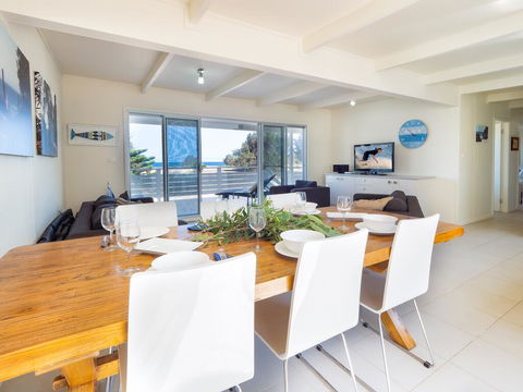 Seaview Getaway - Accommodation Port Macquarie 3