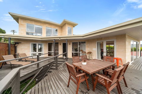 Seaview Mount Martha - Accommodation Port Macquarie 0
