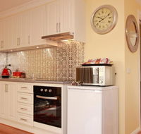 Secret Cottage - Accommodation Port Macquarie