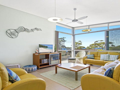 Serene - Spacious Air Conditioned Accommodation - Accommodation Port Macquarie 0