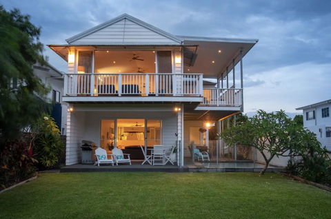 Serenity Beach Retreat - Accommodation Port Macquarie 1