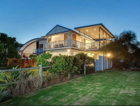 Serenity Beach Retreat - Accommodation Port Macquarie 3