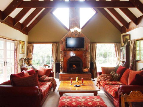 Shakespeare's Wilderness Chalet - Accommodation Port Macquarie 1