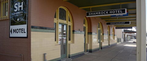 Shamrock Hotel Motel Temora - Accommodation Port Macquarie 0