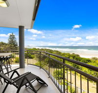 Shoreline Nine Penthouse With Ocean Views - Accommodation Port Macquarie