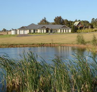 Silver Springs Estate 4br house  6br house with Wifi Pool. Fireplace Views Olives and Space - Accommodation Port Macquarie