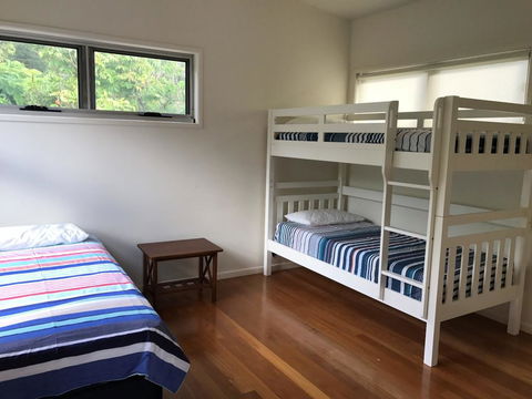Sinclair - Rainbow Beach, Modern Beach House Close To Everything, Free Wi-Fi - Accommodation Port Macquarie 2