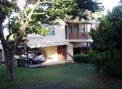 Sinclair - Rainbow Beach, Modern Beach House Close To Everything, Free Wi-Fi - Accommodation Port Macquarie 0