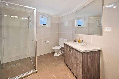 Single Room W/ Private Bathroom In Brunswick! - Accommodation Port Macquarie 2