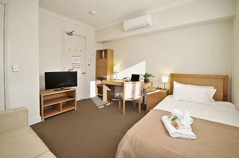 Single Room W/ Private Bathroom In Brunswick! - Accommodation Port Macquarie 0