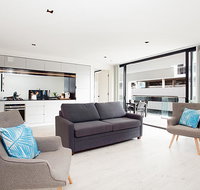 Sleek modern apartment in the heart of Manly - Accommodation Port Macquarie